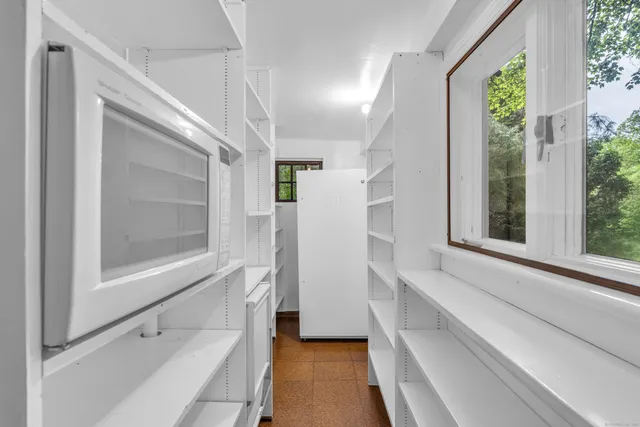 $619,000 | 60 Spruce Street, North Branford, CT 06472