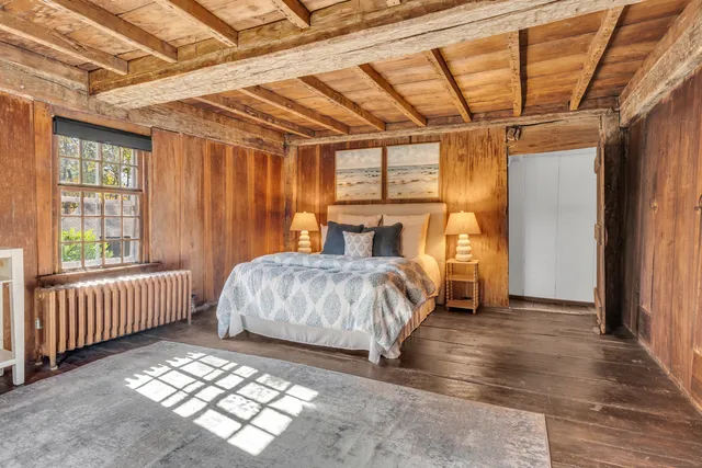 $619,000 | 60 Spruce Street, North Branford, CT 06472