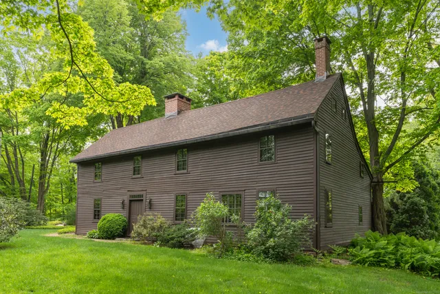 $619,000 | 60 Spruce Street, North Branford, CT 06472