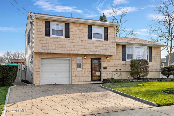 $650,000 | 35 Calt Drive, Hazlet, NJ 07730