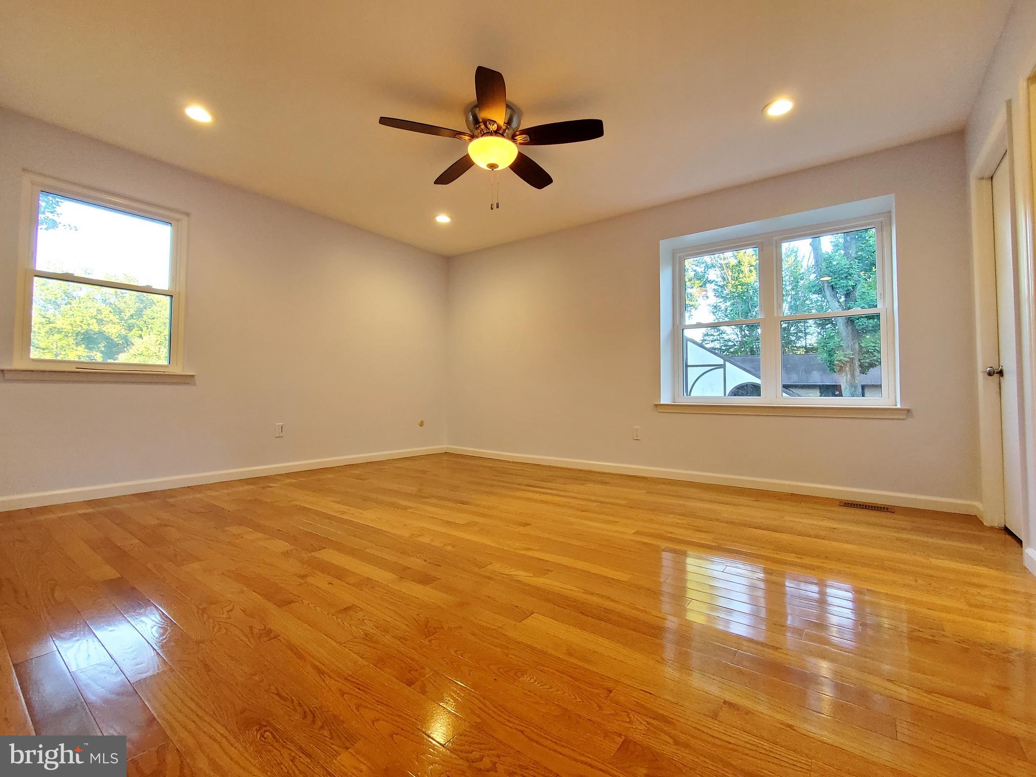 734 Bridgeview Road Feasterville-Trevose, PA 19053 - Photo 14 of 28 Gallery Image 14