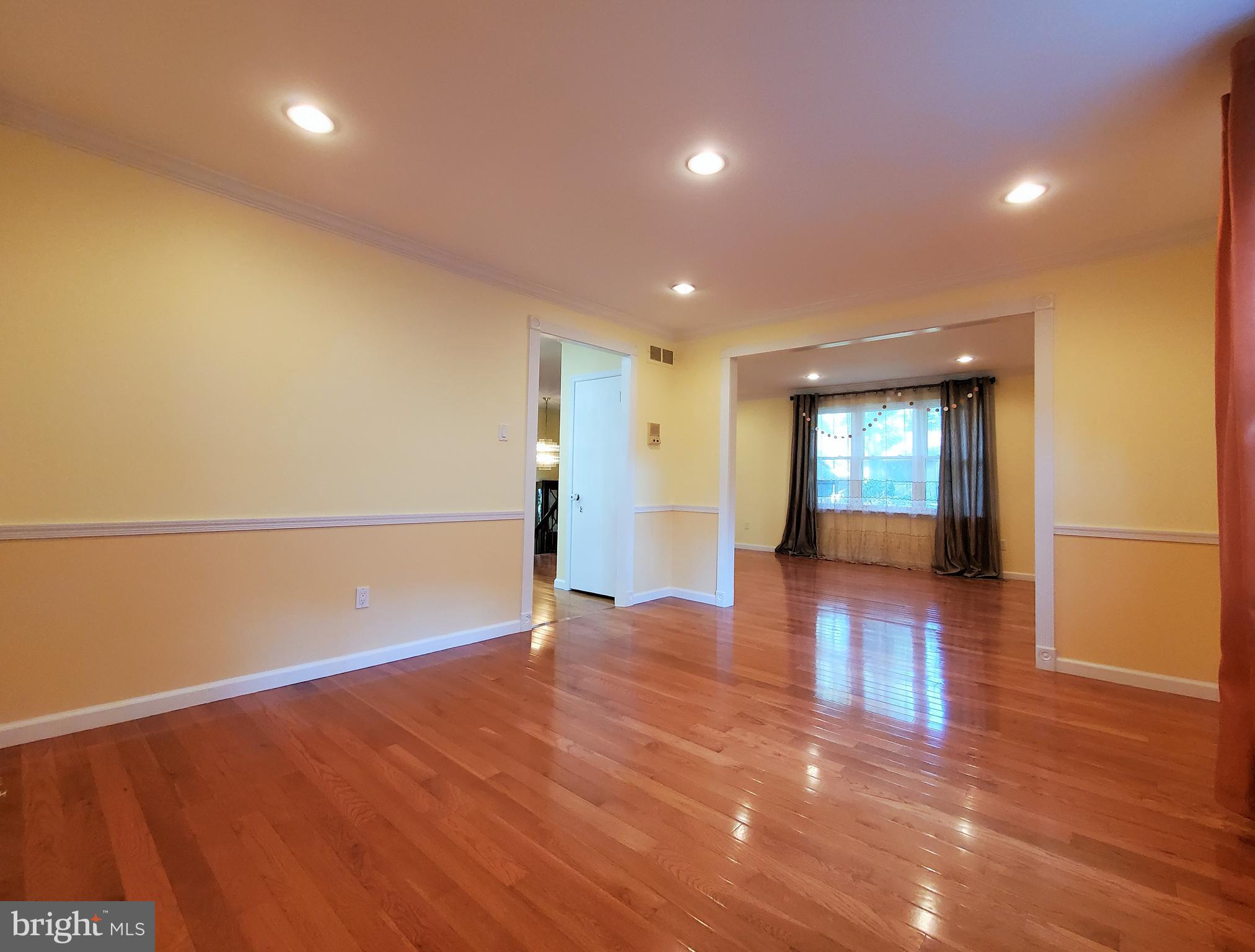 734 Bridgeview Road Feasterville-Trevose, PA 19053 - Photo 5 of 28 Gallery Image 5