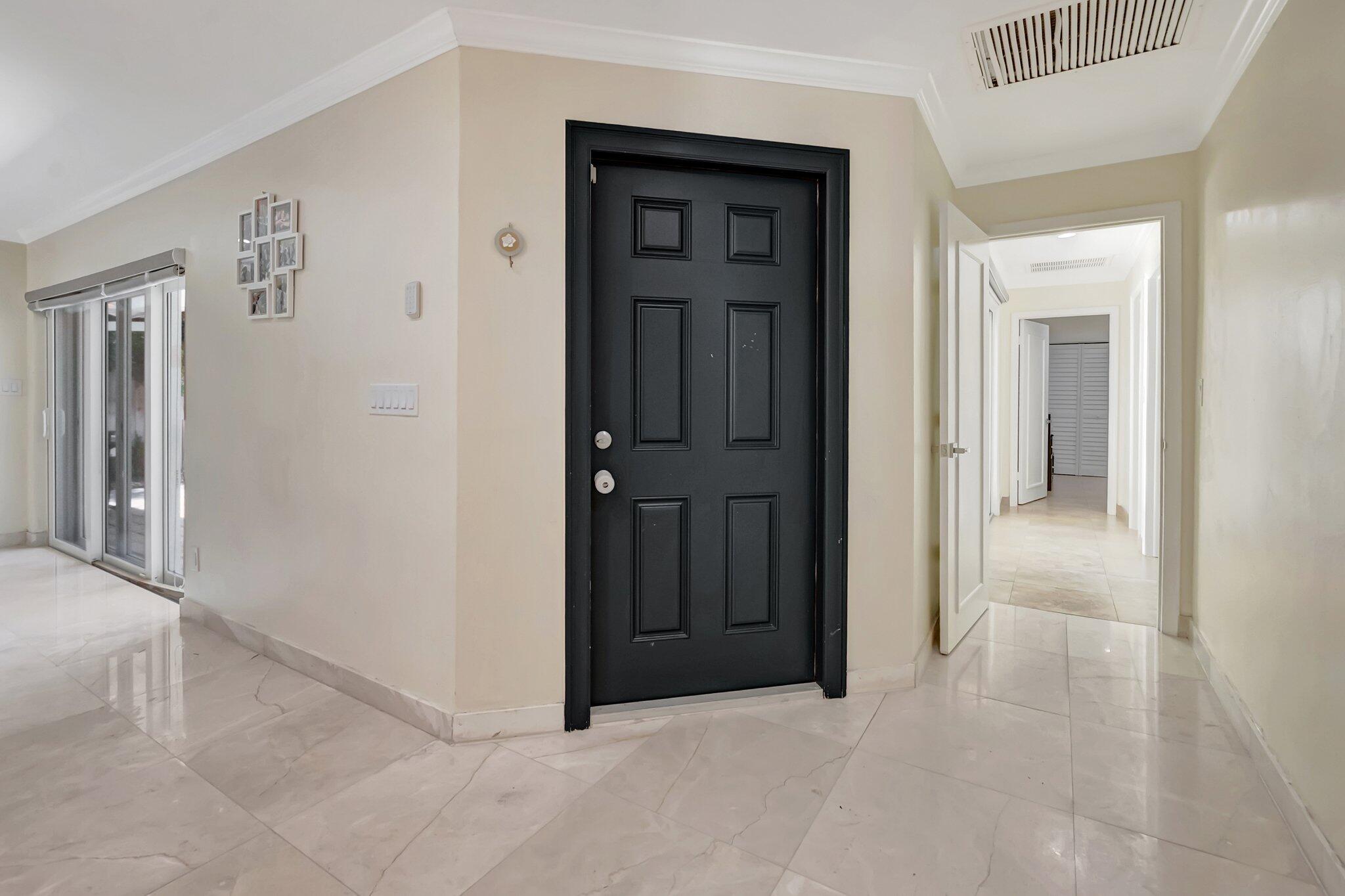 701 Northwest 8th Avenue Boca Raton, FL 33486 - Photo 11 of 40 Foyer
