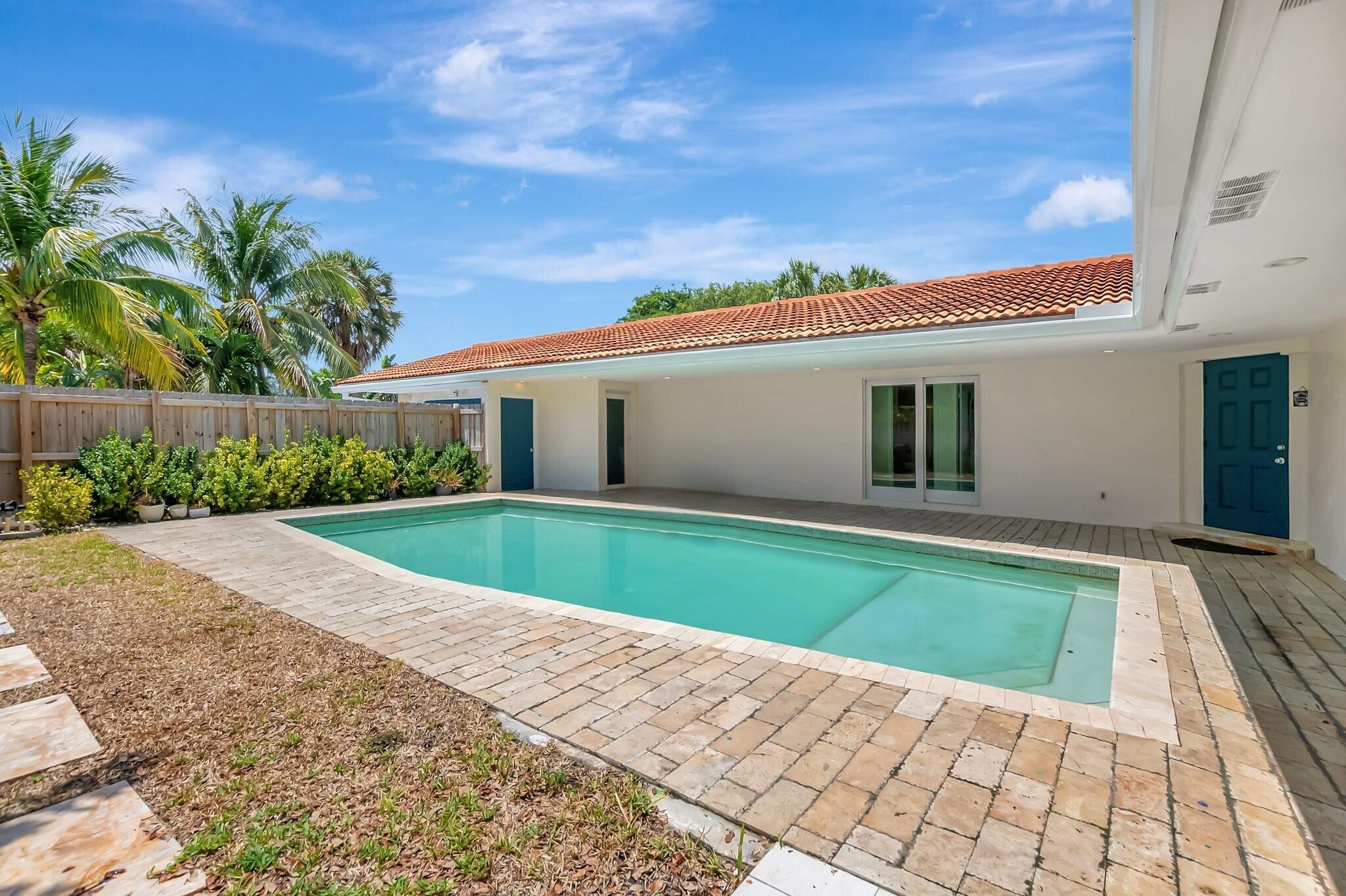 701 Northwest 8th Avenue Boca Raton, FL 33486 - Photo 10 of 40 07406b42-f2d4-4d8d-af4f-3edea2398457