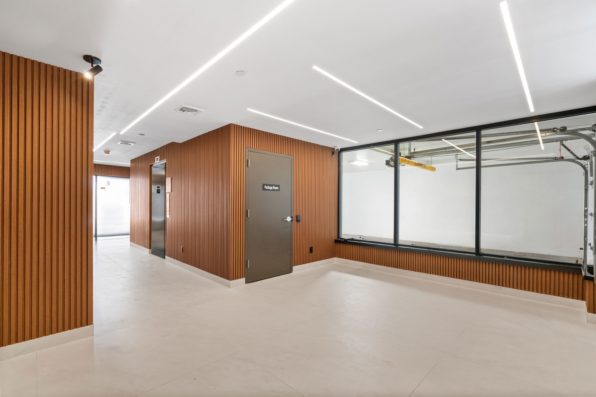 33-25 Junction Boulevard, Unit 4A Queens, NY 11372 - Photo 8 of 11 a view of an empty room