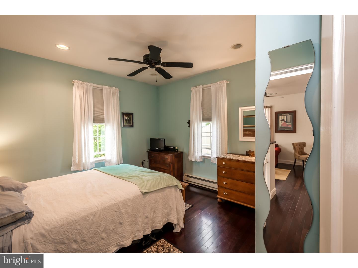 33 Goodturn Road Levittown, PA 19057 - Photo 15 of 23