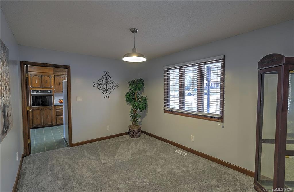 132 Lillie Road Stanley, NC 28164 - Photo 4 of 26