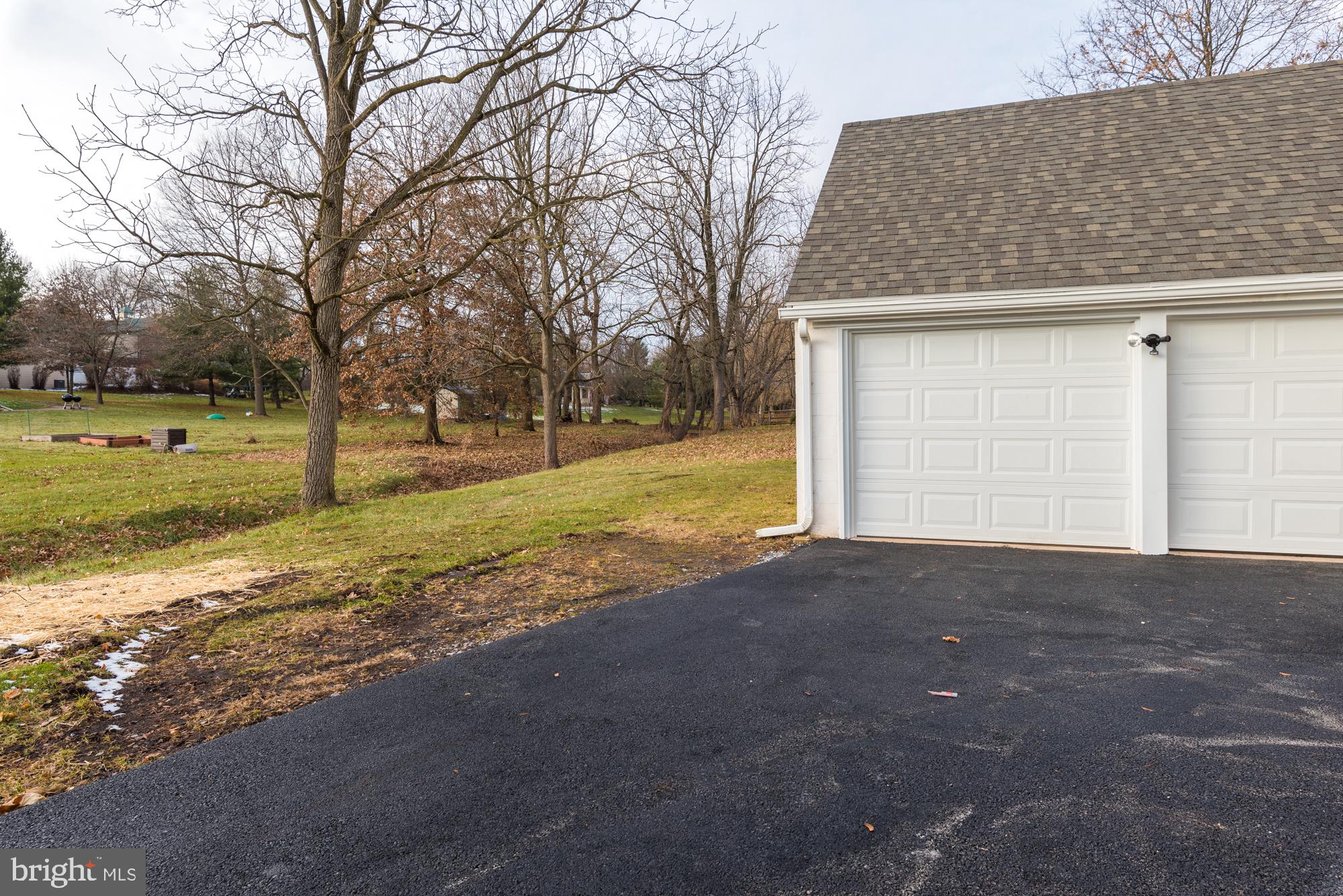 526 Radio Road Elizabethtown, PA 17022 - Photo 17 of 20 Gallery Image 17