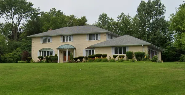 $750,000 | 20820 North Middleton Drive, Kildeer, IL 60047