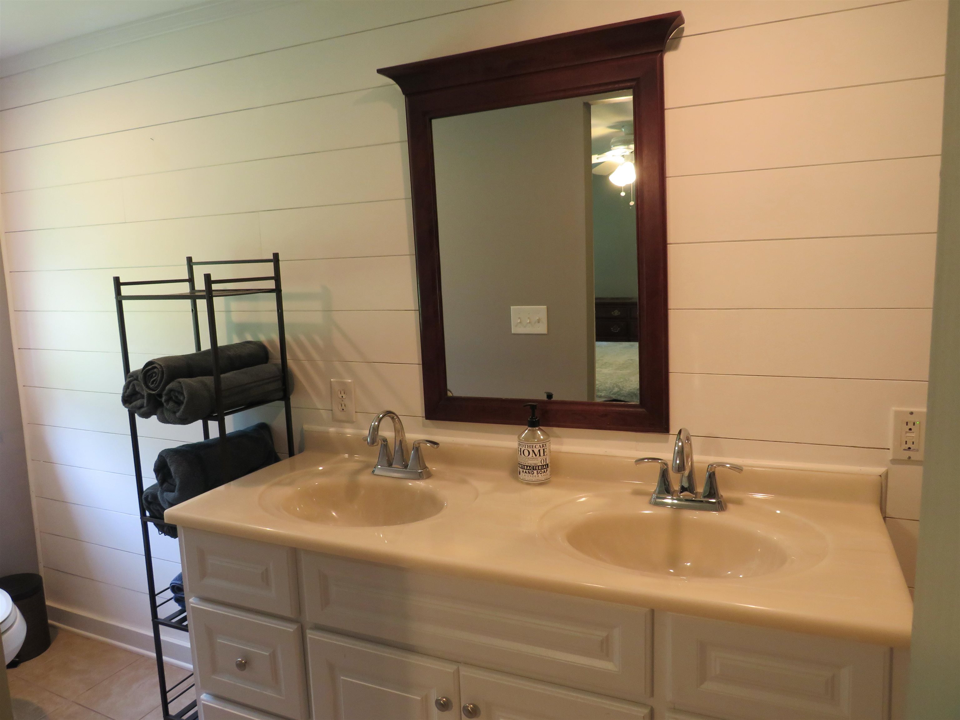 21 Storrs Hill Road Lebanon, NH 03766 - Photo 15 of 27