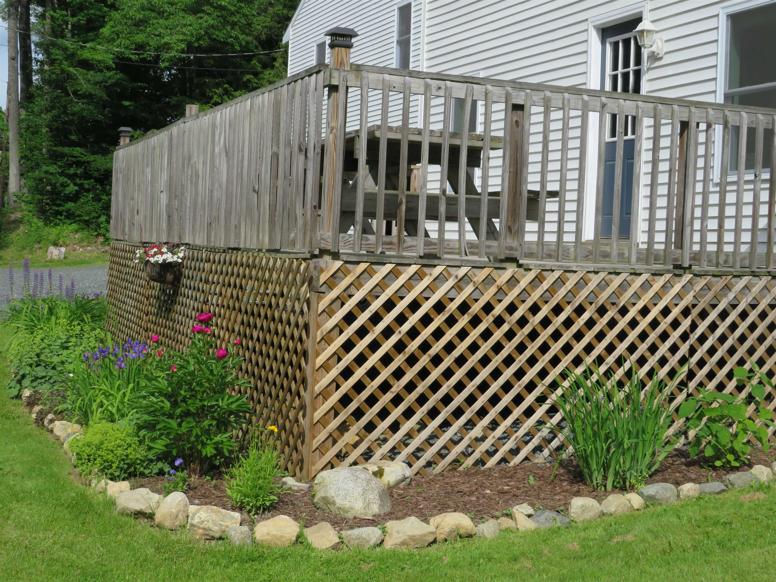 21 Storrs Hill Road Lebanon, NH 03766 - Photo 3 of 27