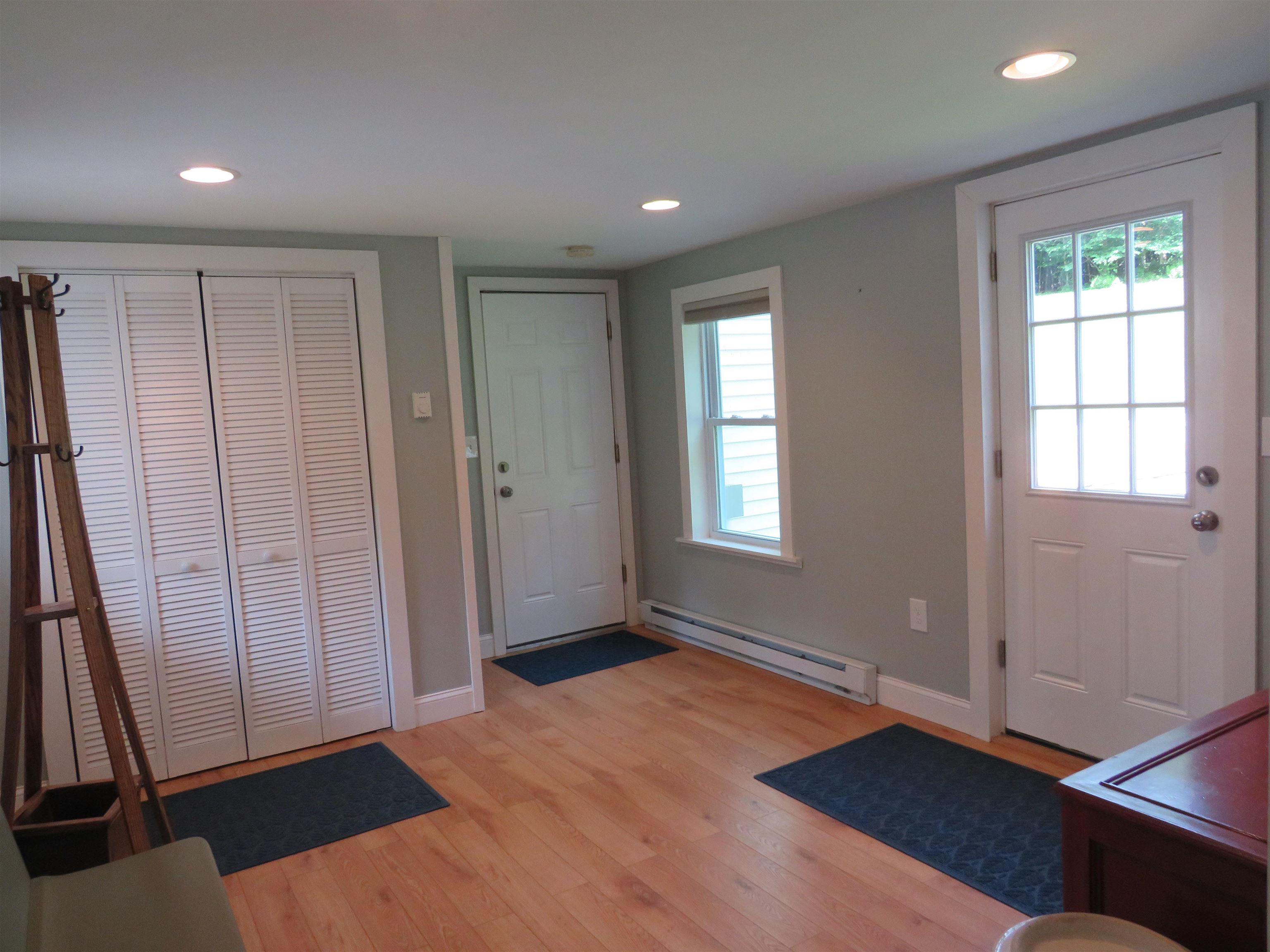 21 Storrs Hill Road Lebanon, NH 03766 - Photo 4 of 27