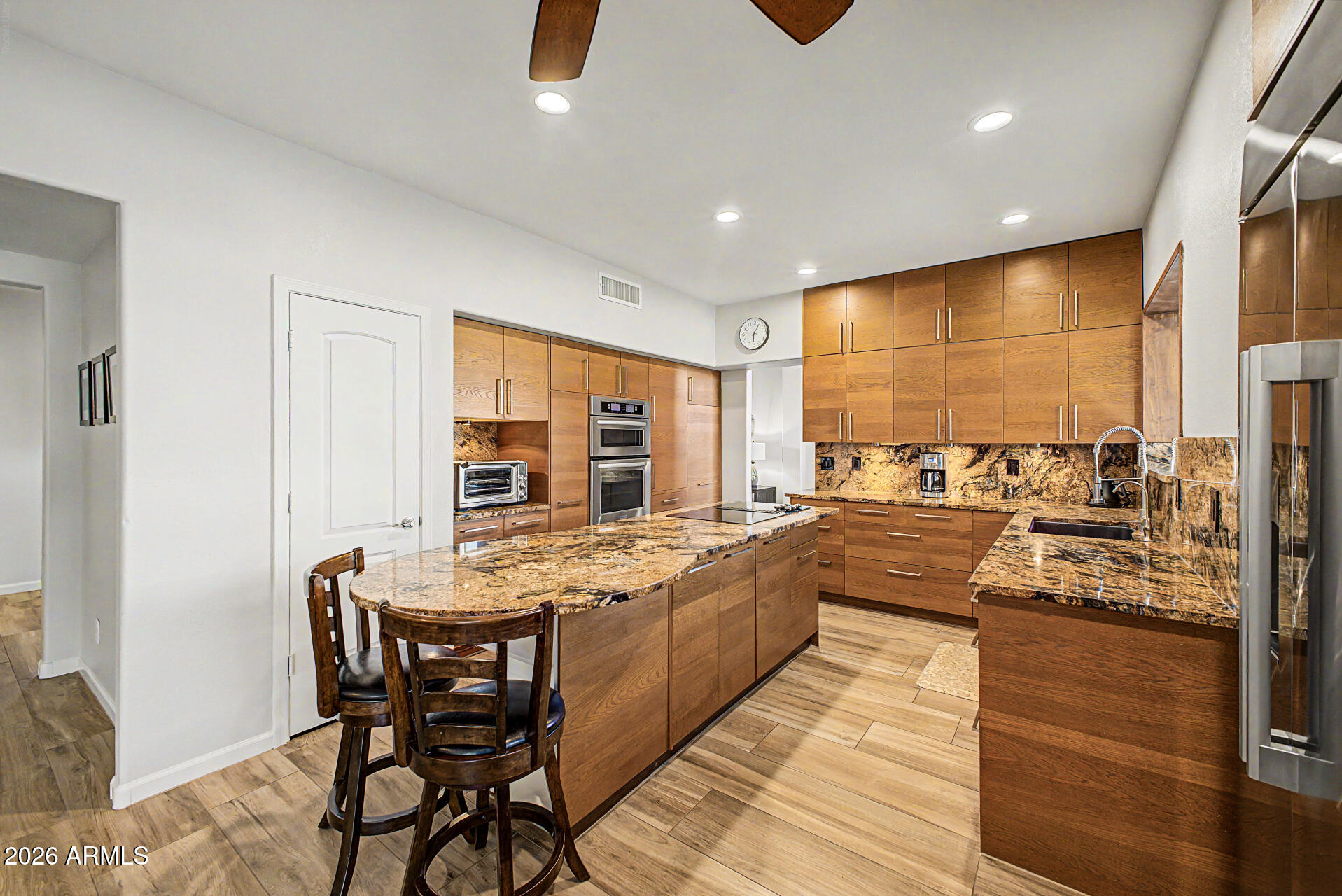 2547 East Amber Ridge Way Phoenix, AZ 85048 - Photo 12 of 70