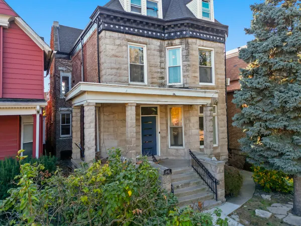 $650,000 | 441 East 42nd Street, Chicago, IL 60653