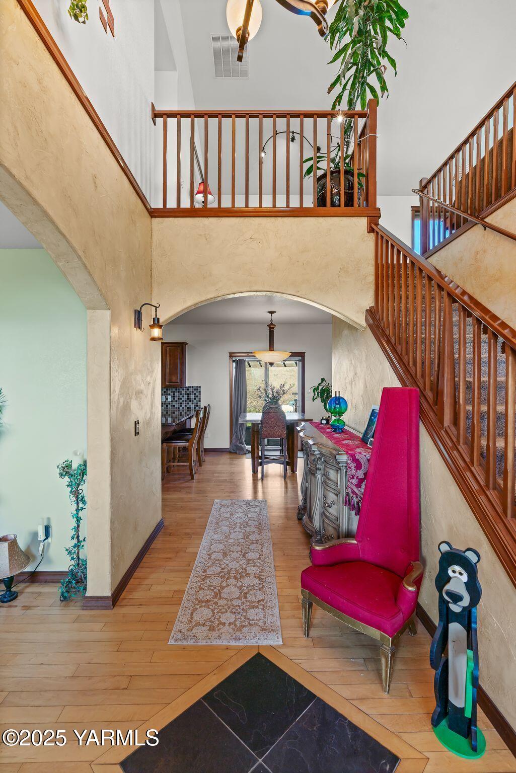 12900 Douglas Road Yakima, WA 98908 - Photo 19 of 62 a view of living room and dining room