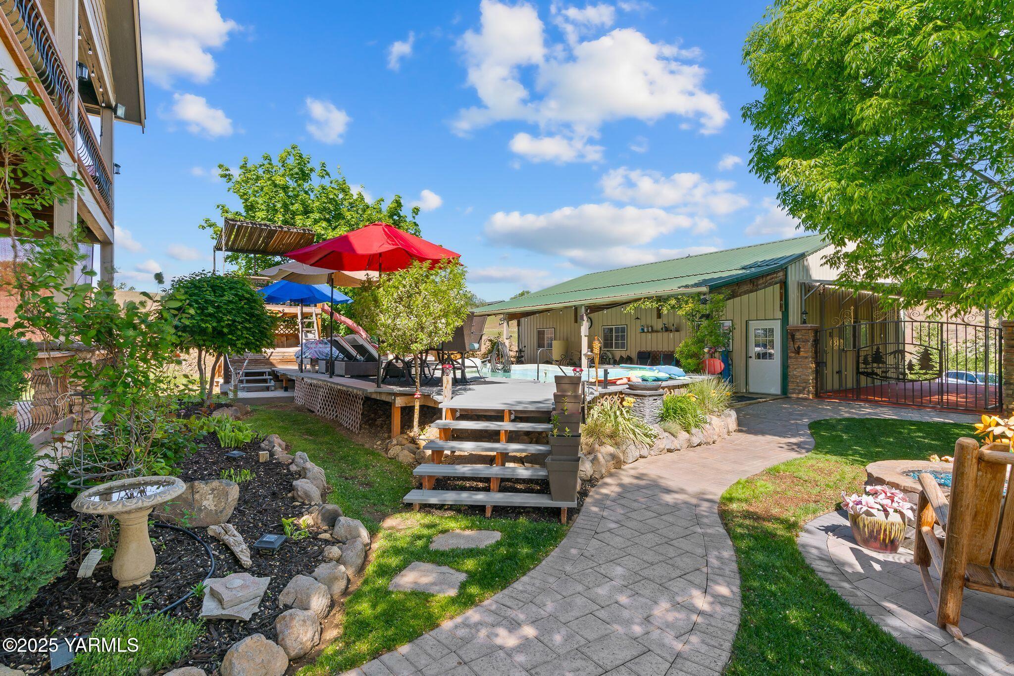 12900 Douglas Road Yakima, WA 98908 - Photo 48 of 62 Private oasis at home
