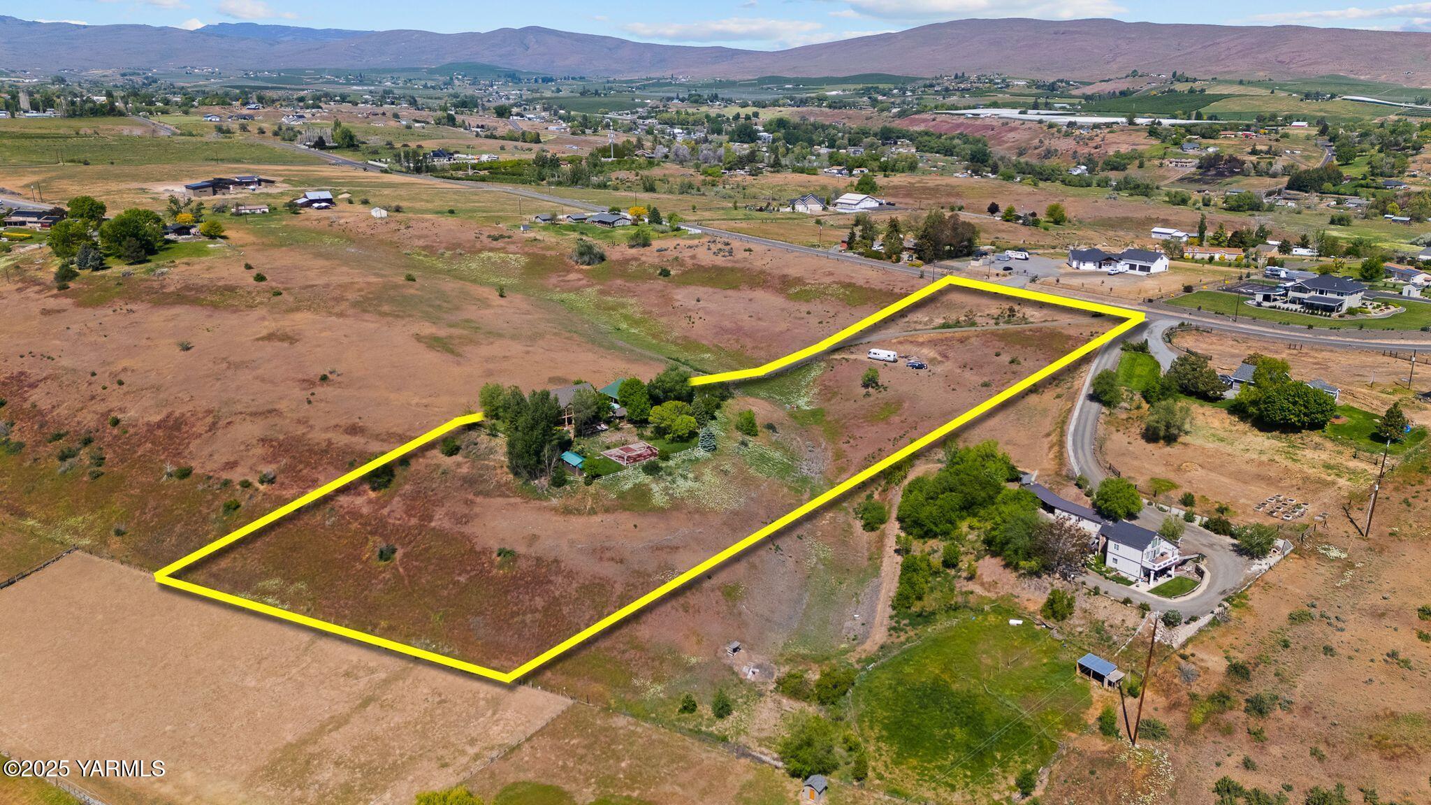 12900 Douglas Road Yakima, WA 98908 - Photo 54 of 62 a view of a city