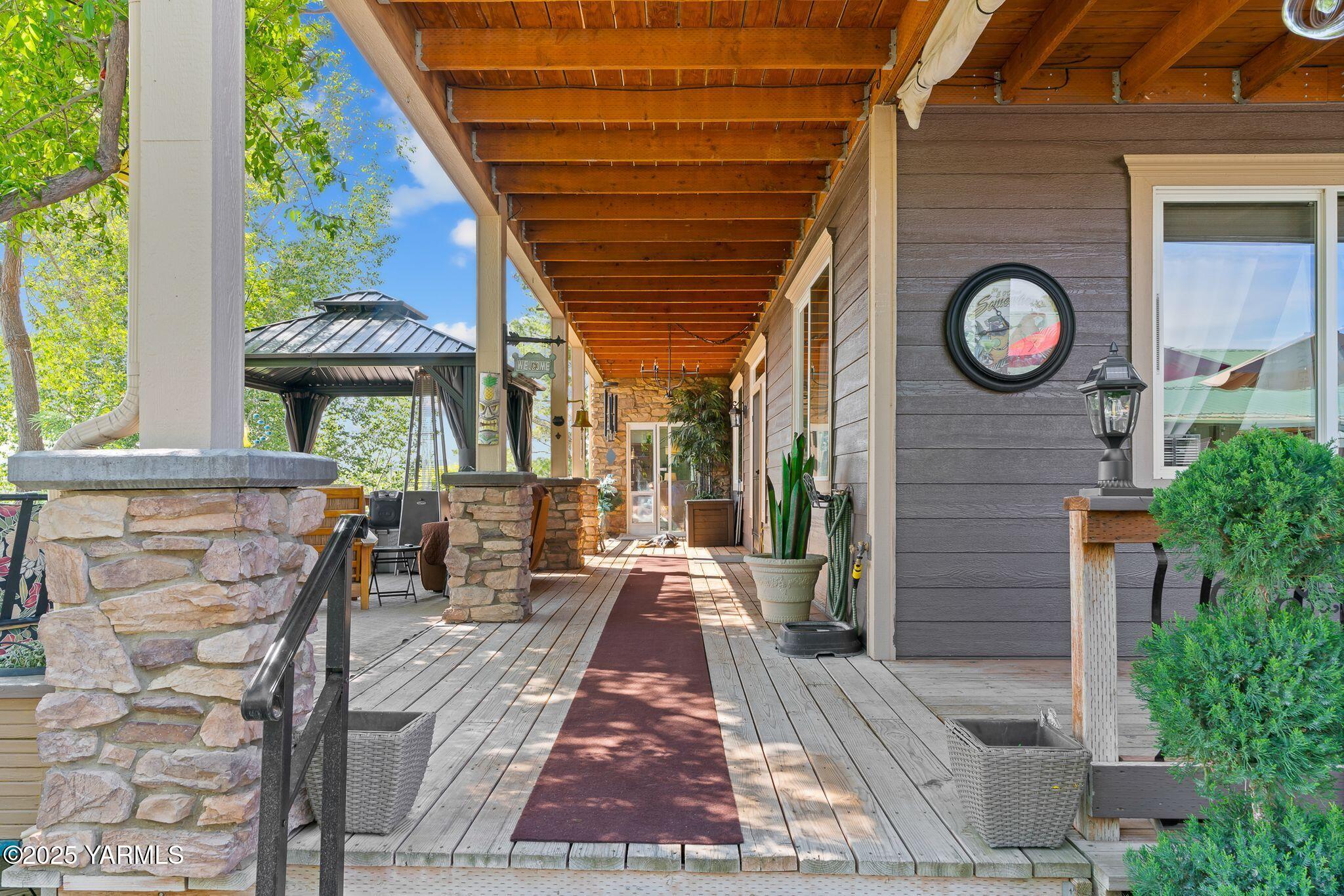 12900 Douglas Road Yakima, WA 98908 - Photo 6 of 62 a view of a pathway with outside space