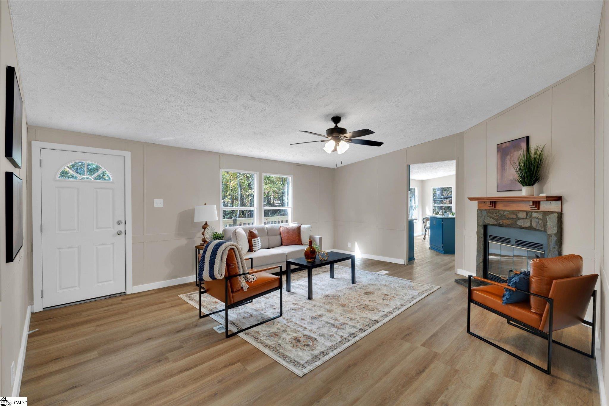 210 Georgetown Drive Liberty, SC 29657 - Photo 3 of 22 Gallery Image 3