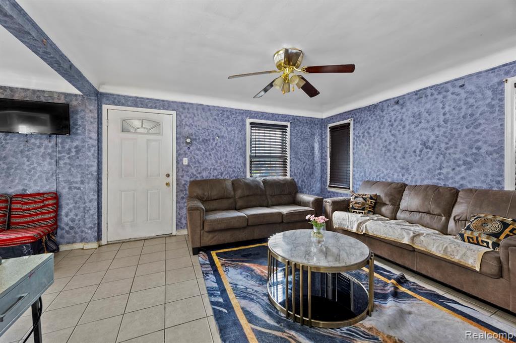 6800 Longacre Street Detroit, MI 48228 - Photo 11 of 24