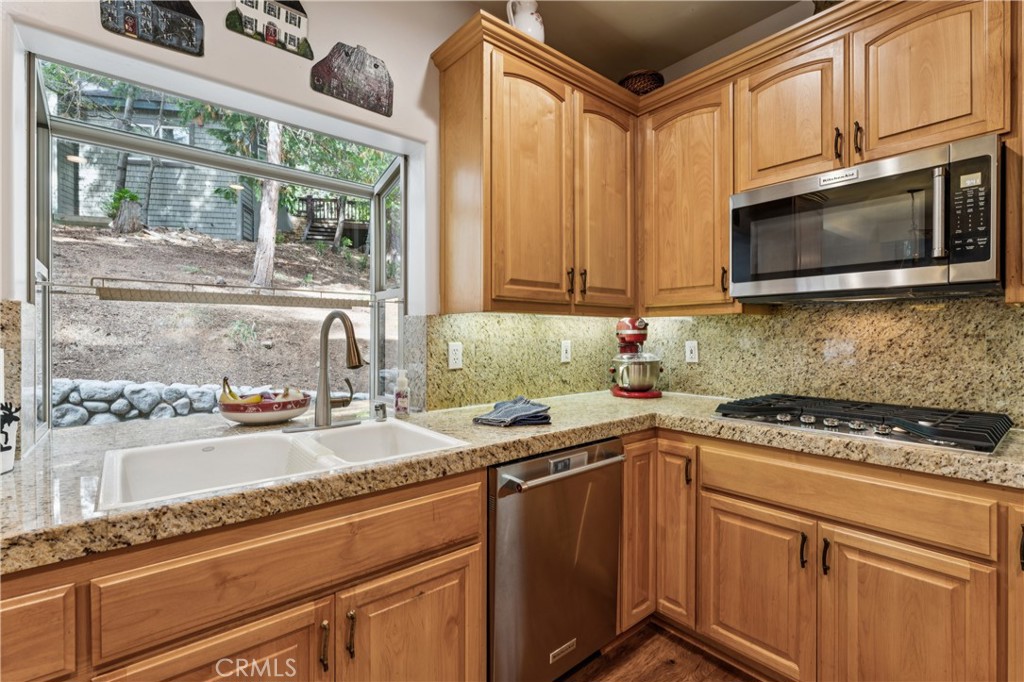 330 Burnt Mill Road Lake Arrowhead, CA 92352 - Photo 14 of 50 Gallery Image 14