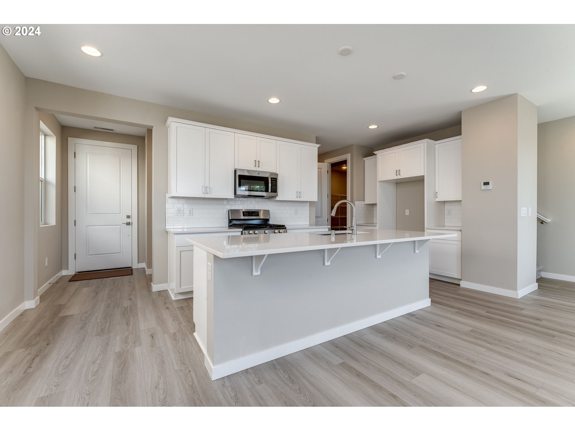 721 Northwest 178th Street Ridgefield, WA 98642 - Photo 7 of 44
