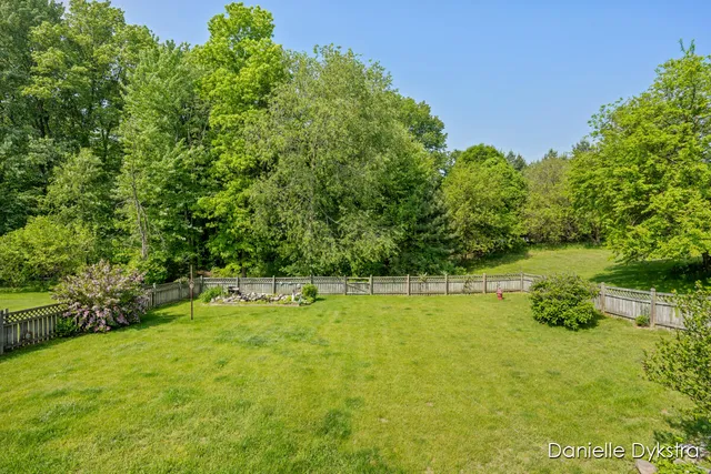 $450,000 | 10675 Mieras Drive Northeast, Sparta, MI 49345