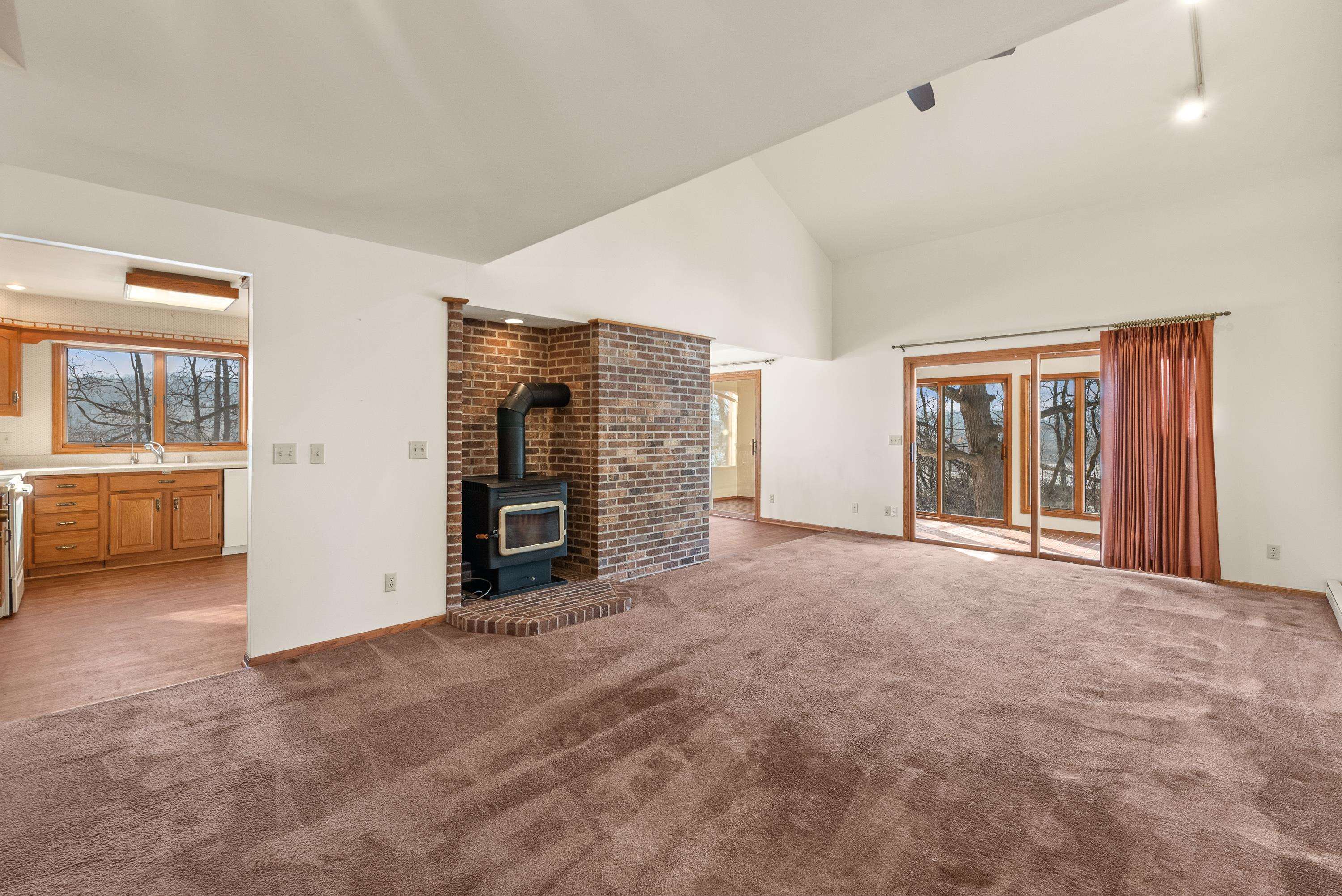 N6614 South Crystal Lake Road Beaver Dam, WI 53916 - Photo 15 of 51