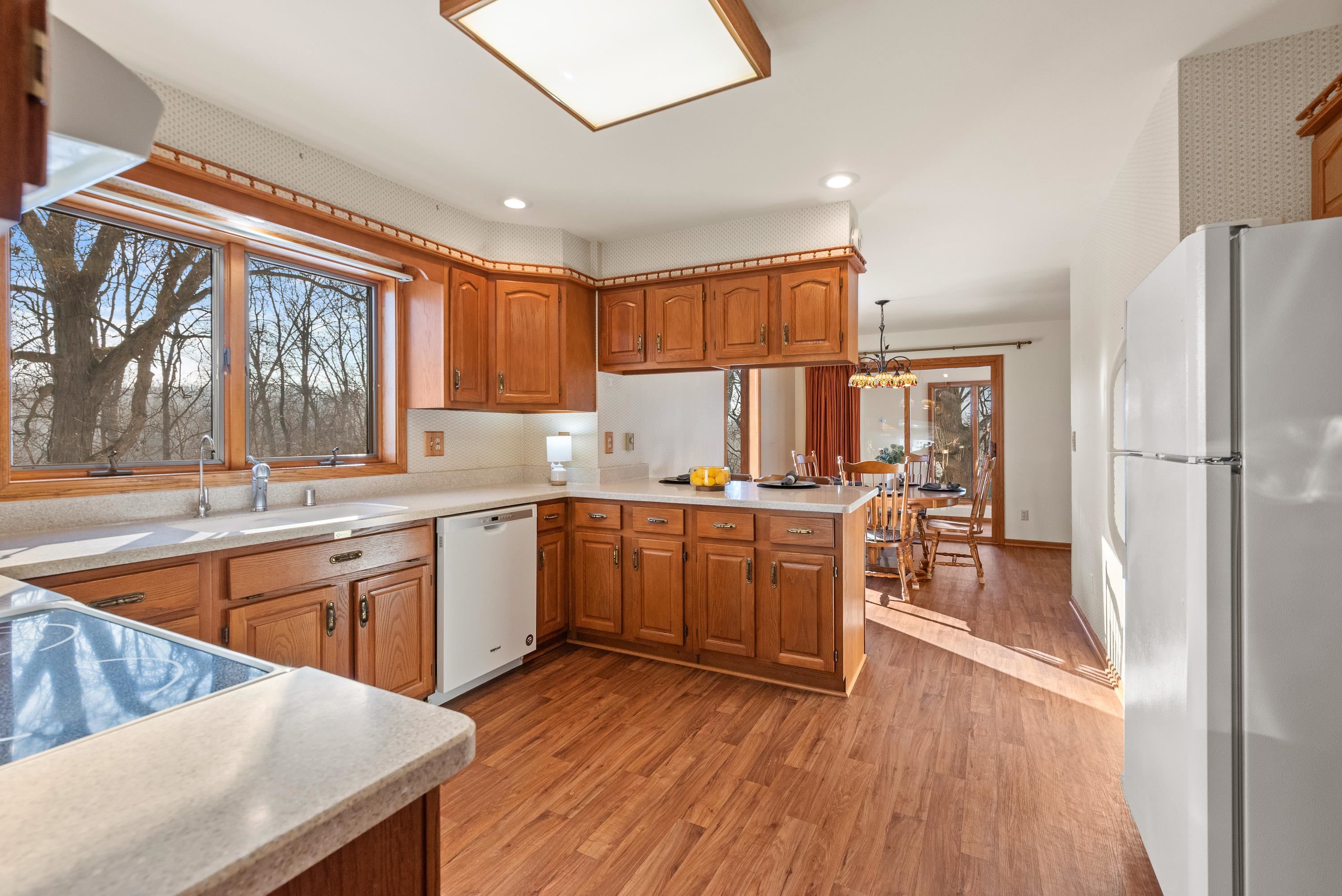 N6614 South Crystal Lake Road Beaver Dam, WI 53916 - Photo 5 of 51