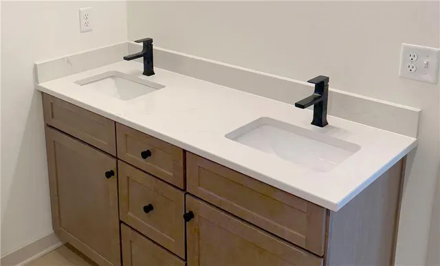 $399,000 | 1705 Johnston Street, Liberty, MO 64068