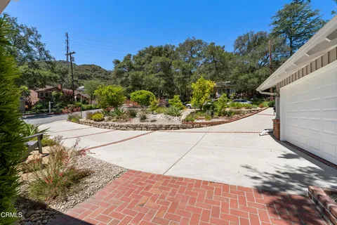 $1,899,000 | 3900 Ferntree Place, Glendale, CA 91214