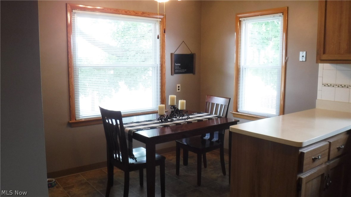 6614 Ridgewood Avenue Parma, OH 44129 - Photo 10 of 24