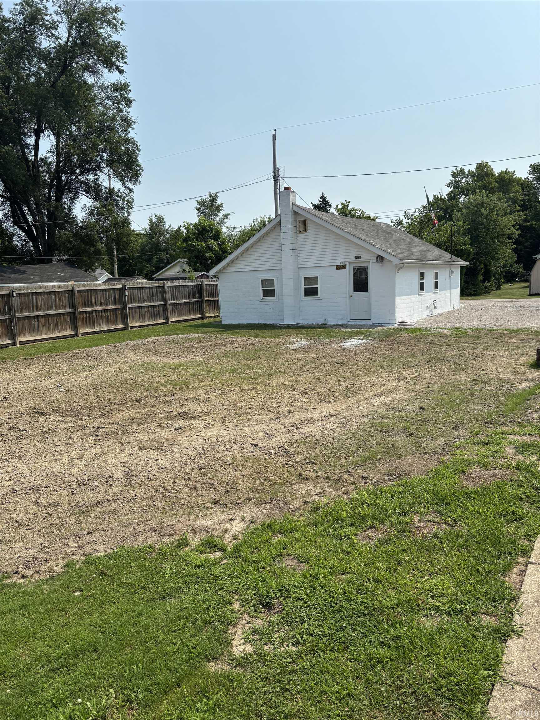 714 Dierkes Street Decatur, IN 46733 - Photo 1 of 5