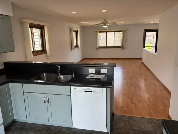 $274,900 | 3138 Linden Drive, La Crosse, WI 54601