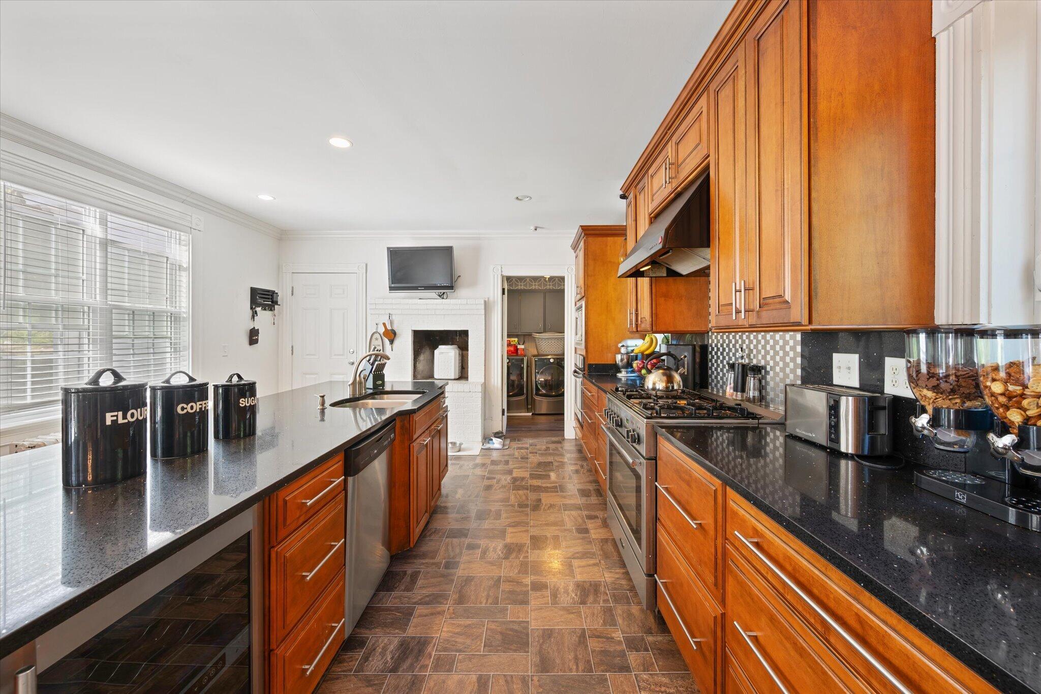 132 Main Road South Hampden, ME 04444 - Photo 13 of 71 11-Kitchen