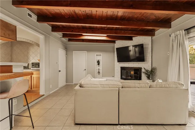 $1,170,000 | 1640 North Lincoln Street, Burbank, CA 91506