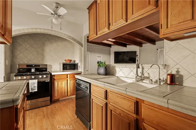 $1,170,000 | 1640 North Lincoln Street, Burbank, CA 91506