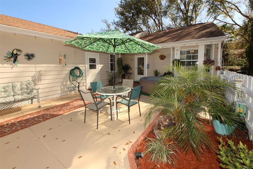 12432 Knollbrook Lane Hudson, FL 34669 - Photo 2 of 34