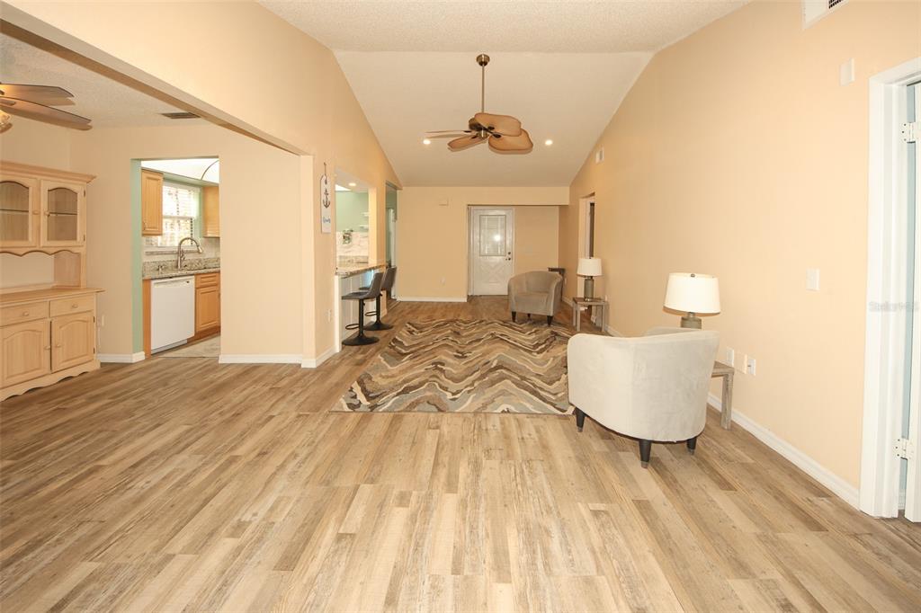 12432 Knollbrook Lane Hudson, FL 34669 - Photo 7 of 34