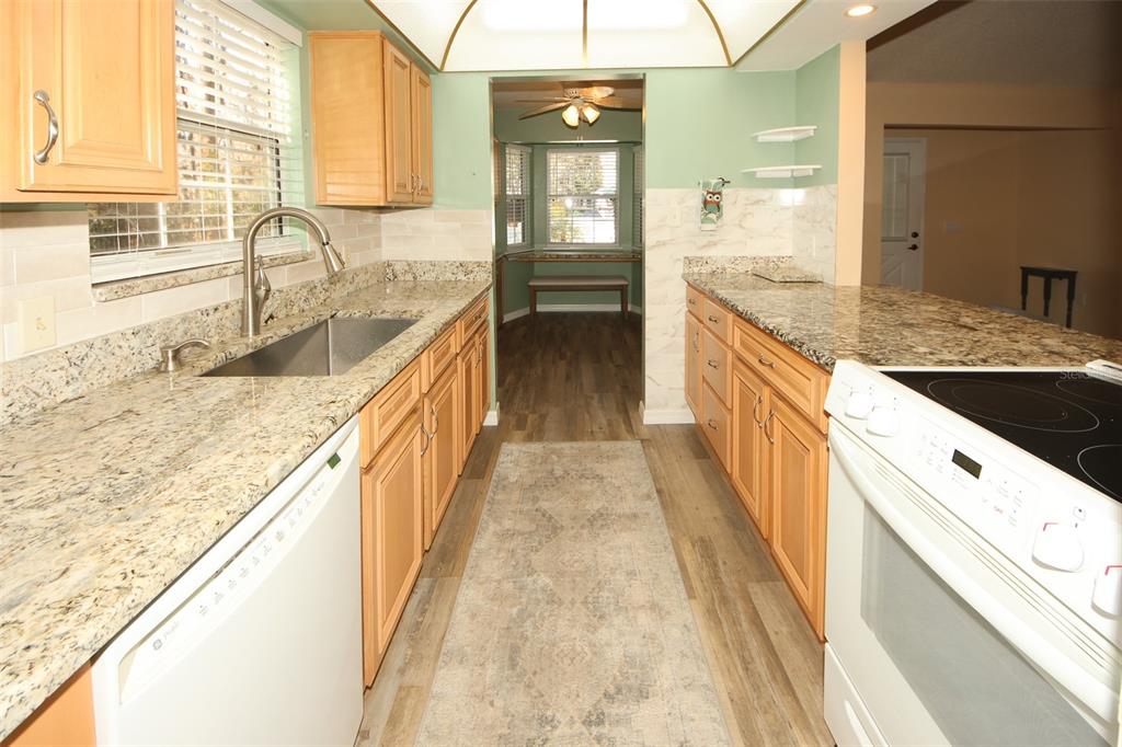 12432 Knollbrook Lane Hudson, FL 34669 - Photo 10 of 34