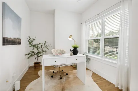 $450,000 | 1719 Caddo Street, Unit 101, Dallas, TX 75204