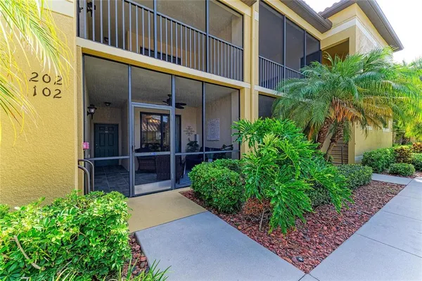 $326,900 | 7305 River Hammock Drive, Unit 102, Bradenton, FL 34212