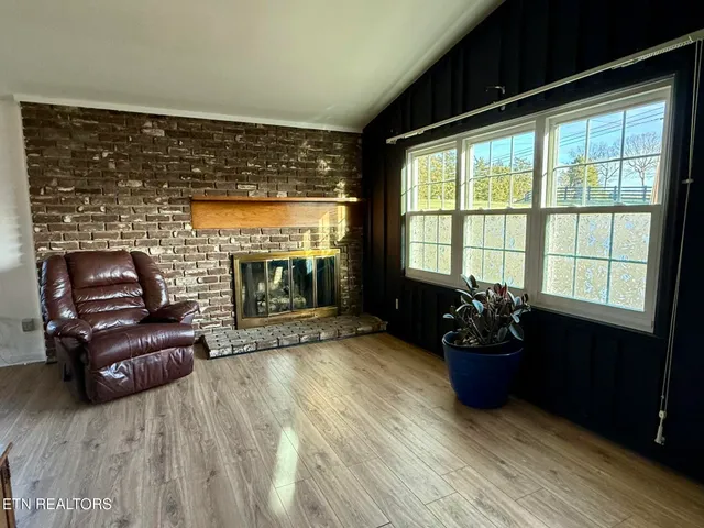 $385,000 | 221 Brakebill Road, Knoxville, TN 37924