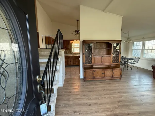 $385,000 | 221 Brakebill Road, Knoxville, TN 37924