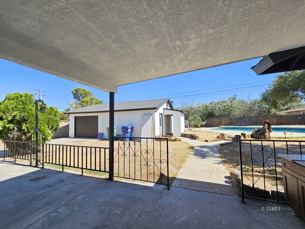 817 West Wasp Avenue Ridgecrest, CA 93555 - Photo 39 of 50