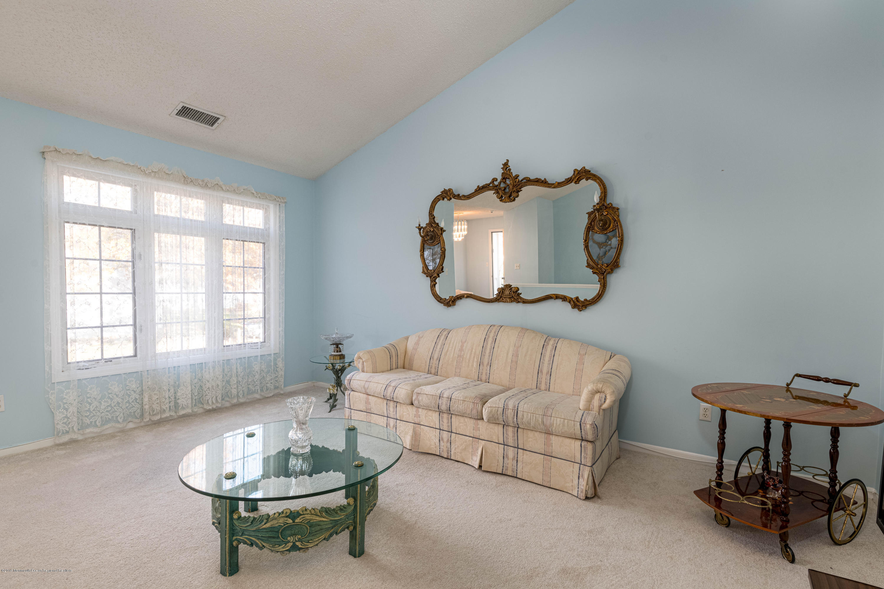 72 F Winthrop Road, Unit 72F Monroe Township, NJ 08831 - Photo 4 of 28 Spacious Living Room