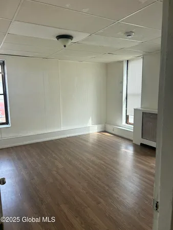 $1,600 | 300 Ontario Street, Unit 2, Cohoes, NY 12047