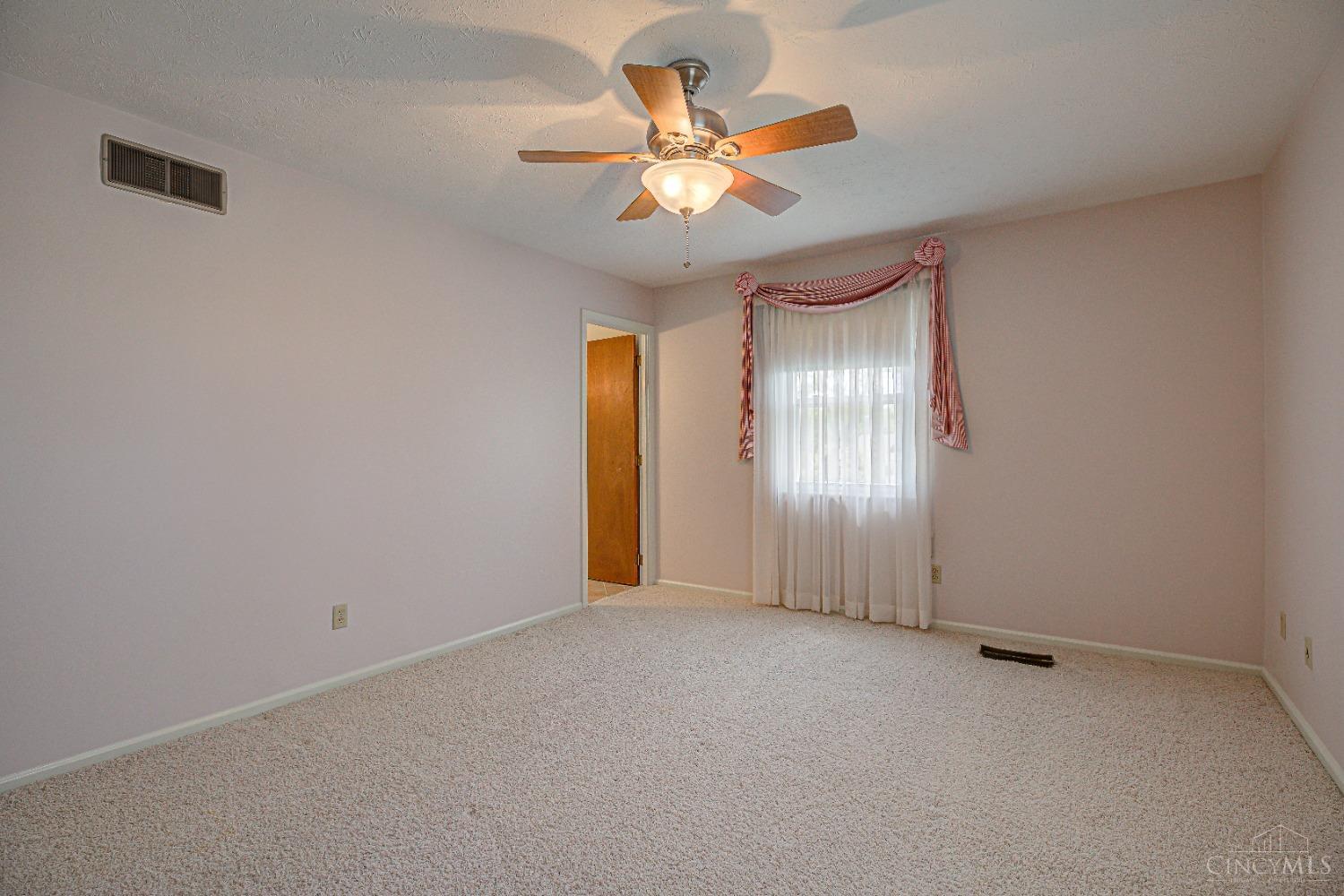 918 Yorkhaven Road Springdale, OH 45240 - Photo 17 of 28