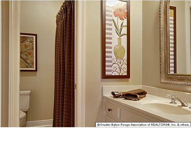 402 Shadow Oak Drive Baton Rouge, LA 70810 - Photo 15 of 18