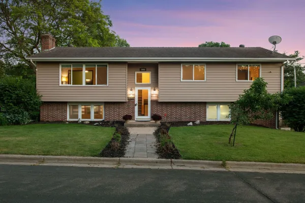 $550,000 | 5900 St Johns Avenue, Edina, MN 55424